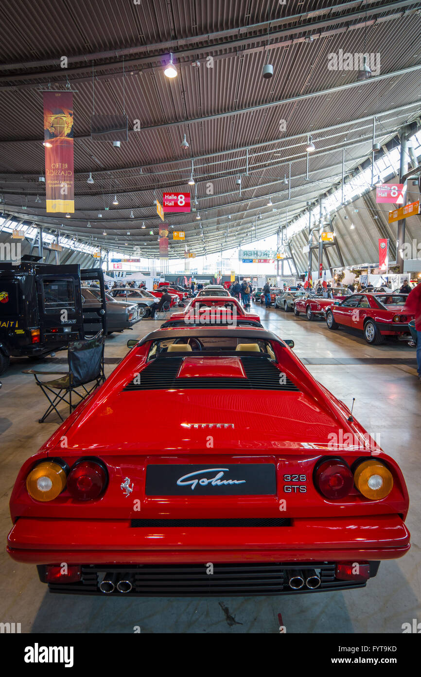 Sportwagen Ferrari 328 GTS (Typ F106), 1986. Sicht nach hinten. Stockfoto