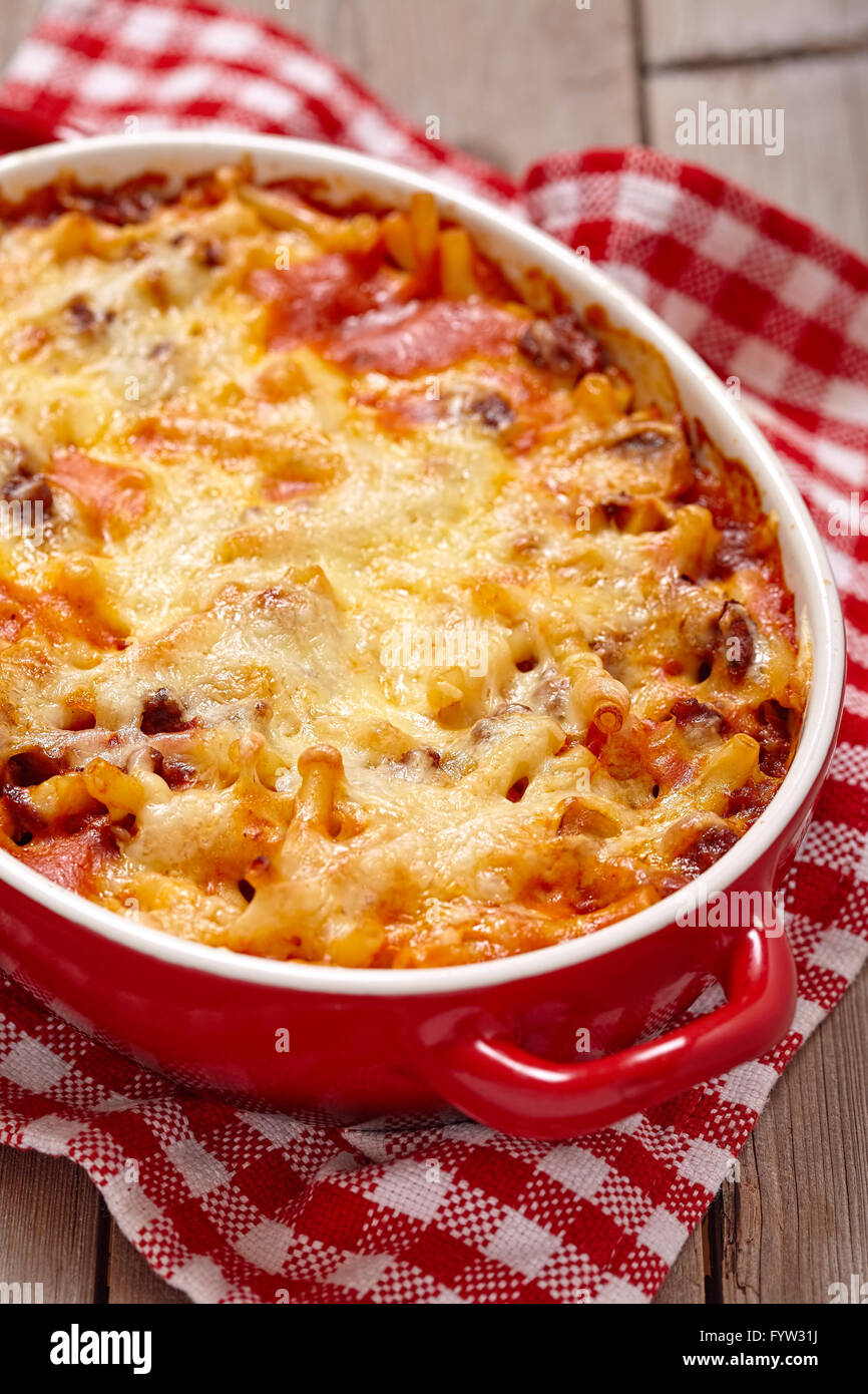 Maccaroni und käse -Fotos und -Bildmaterial in hoher Auflösung – Alamy