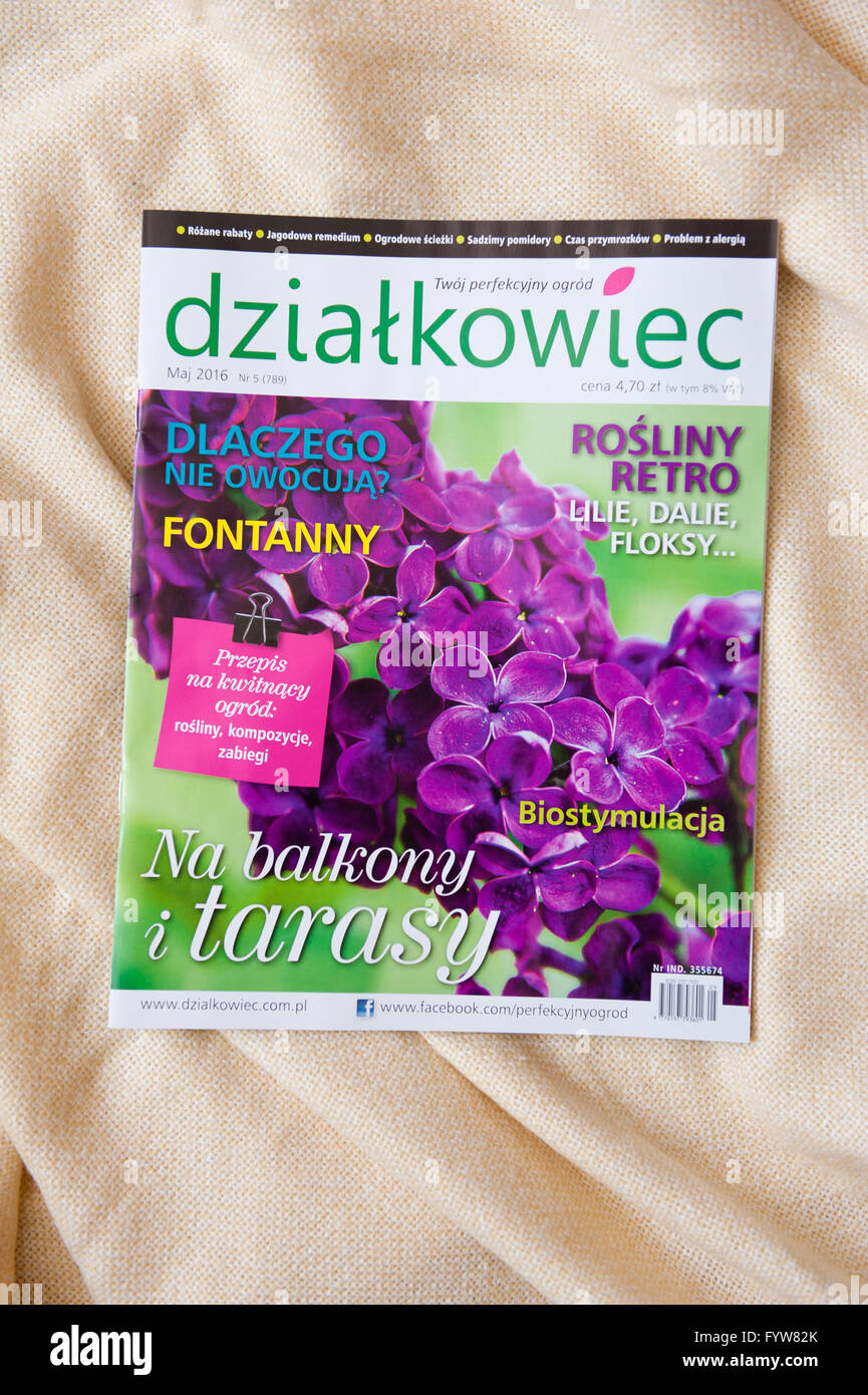 Dzialkowiec Gartenbau monatliche Zeitschrift, polnische Gartenarbeit Papier mit Artikeln über Blumen, Pflanzen, Jahreszeiten und Dekorationen Stockfoto
