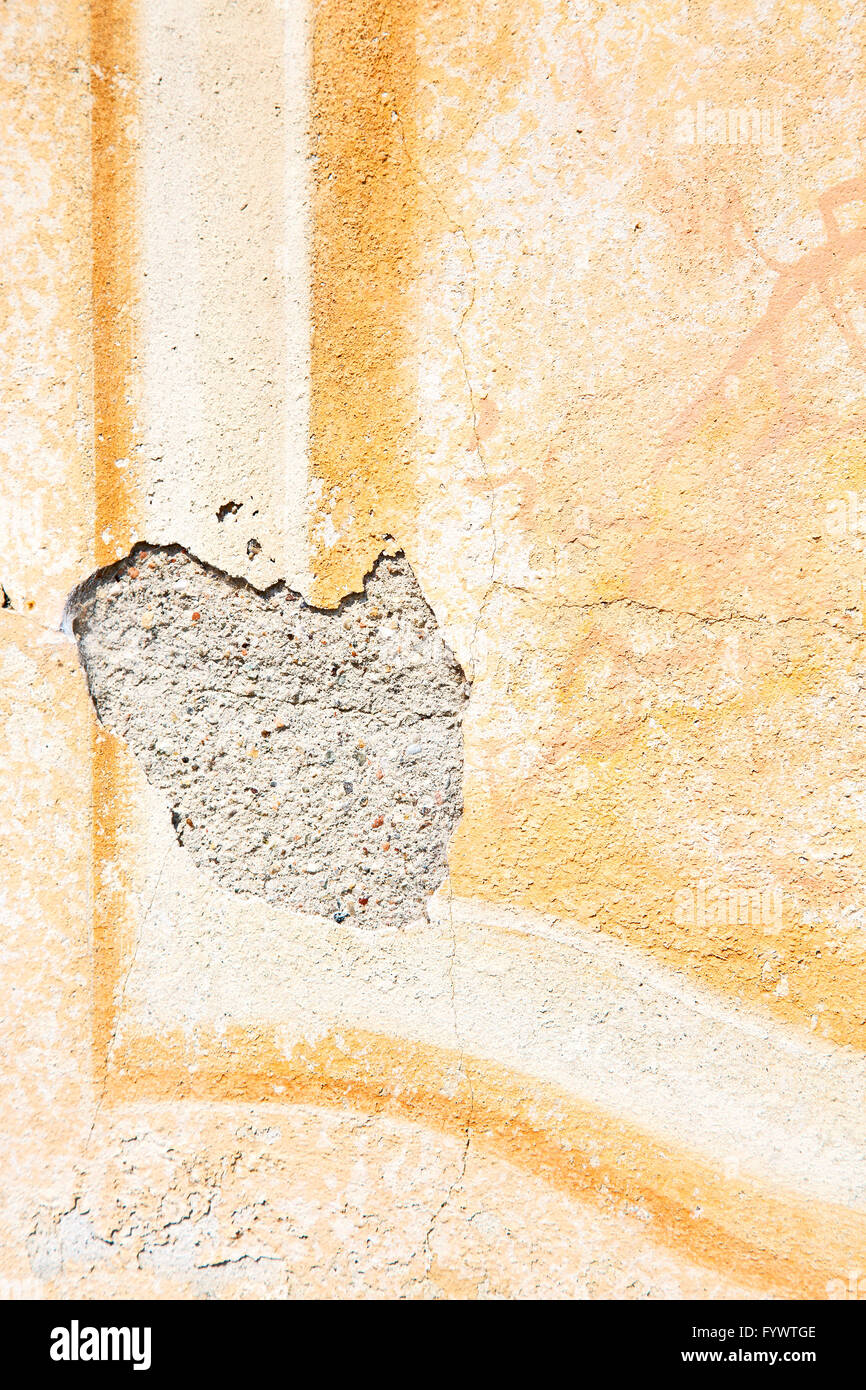 gebrochene Ziegel in Italien alte Wand- und Textur materia Stockfoto