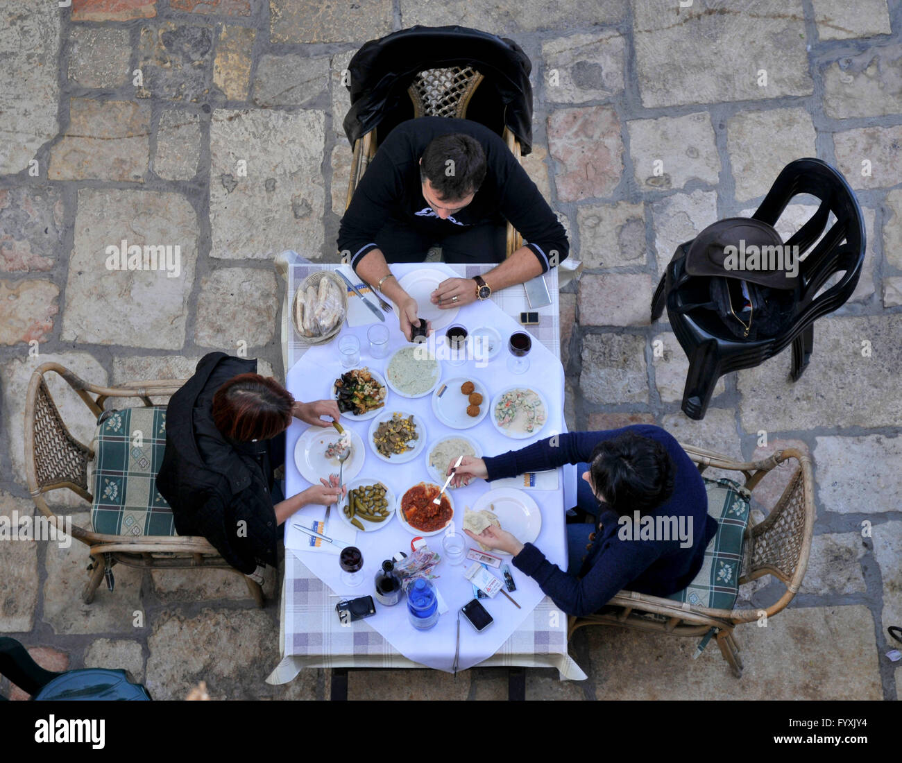 Tisch, Gäste, Vorspeisen, Restaurant, Altstadt, Jerusalem, Israel Stockfoto
