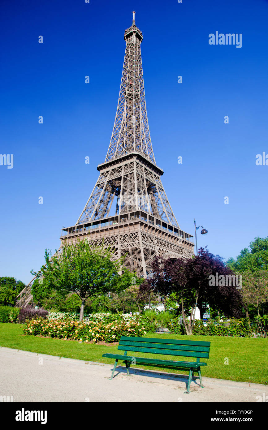 Eiffelturm, Sommerpark in Paris, Frankreich Stockfoto