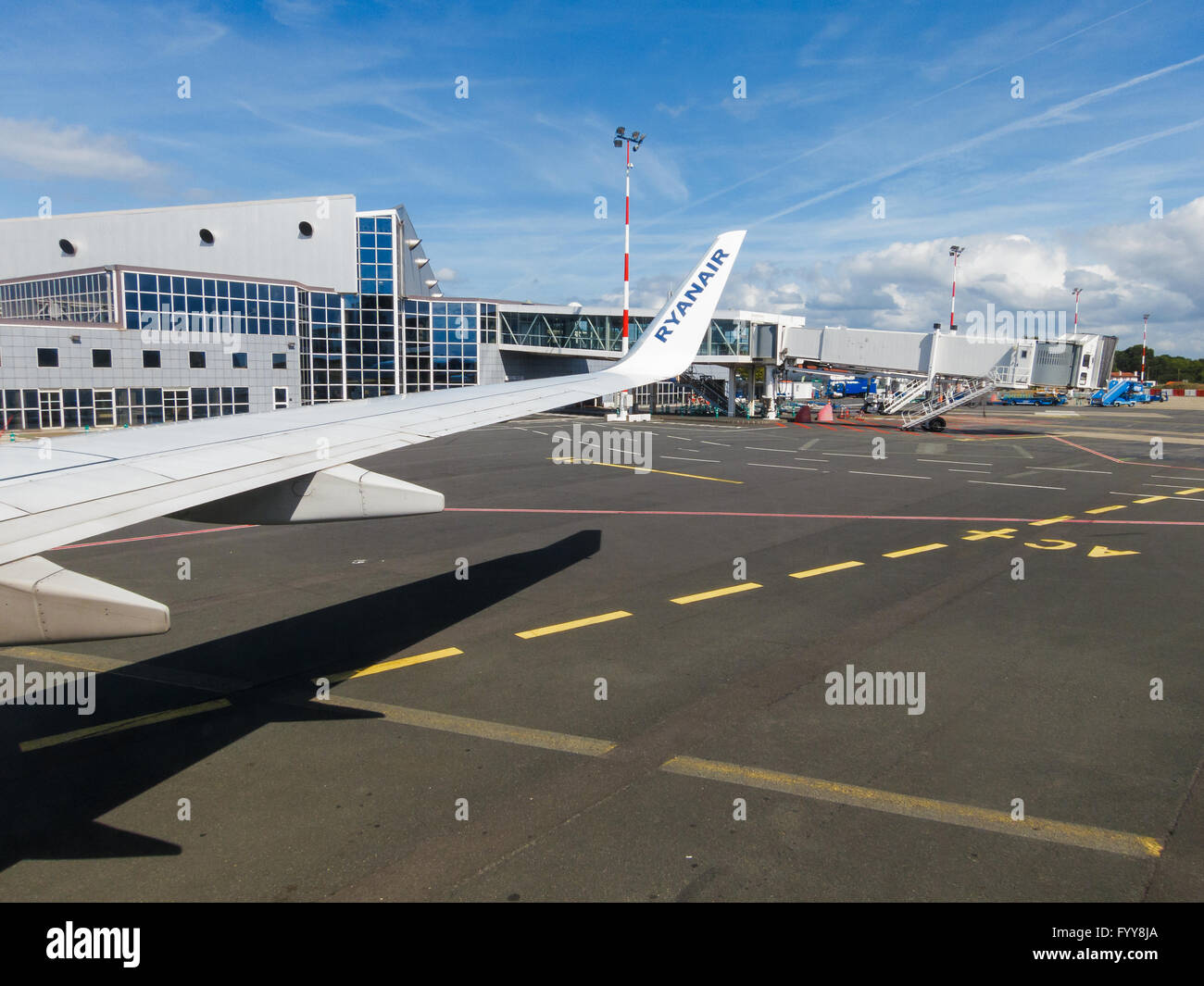 Ryanair-Flugzeug am Flughafen von Biarritz Anglet-Bayonne, Frankreich Stockfoto
