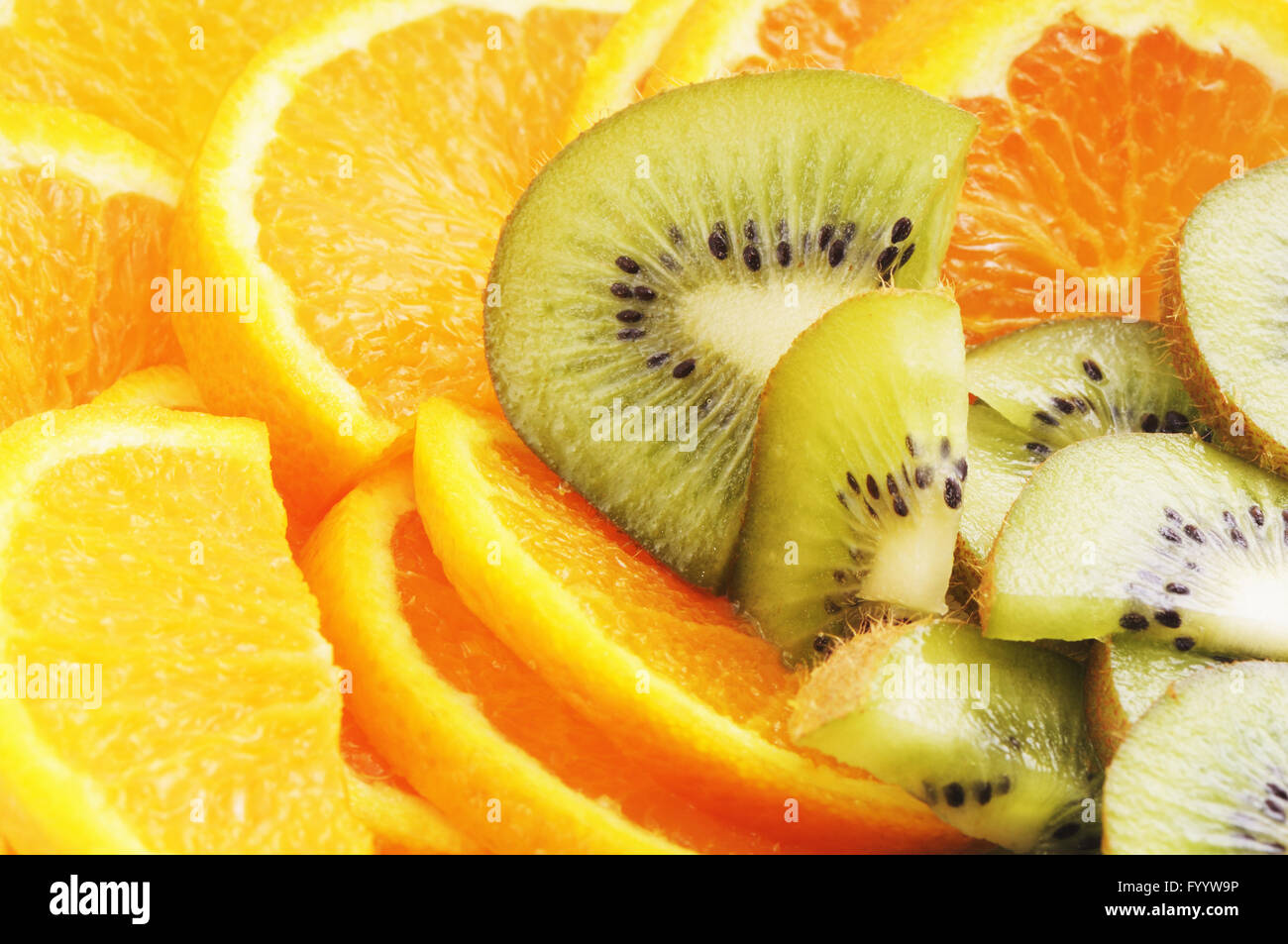 Orangen und Kiwi-Frucht-Nahaufnahme Stockfoto