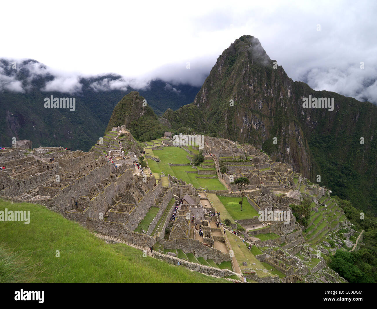 Bild von Machu Picchu von oben nach unten an den Gebäuden Stockfoto