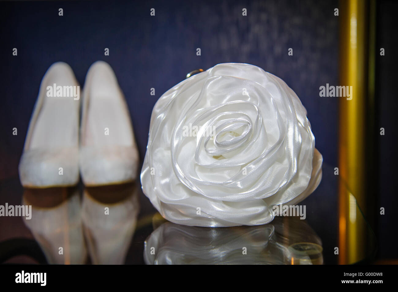 Hochzeit Handtasche Braut in Form von Rosen Stockfoto
