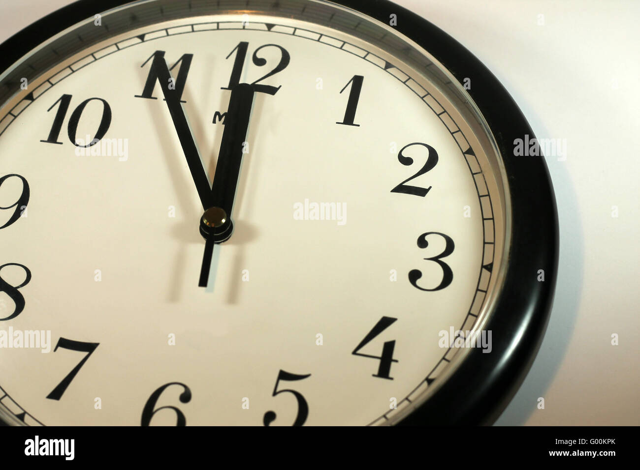 Die Zeit läuft - 11:55 Uhr Stockfoto