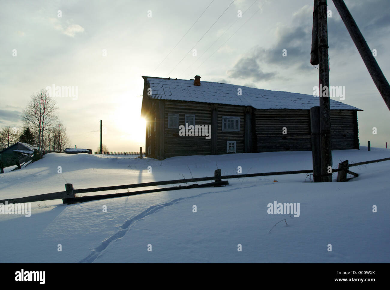 Russisches Dorf. Pinega Bezirk. Arhangelsk Region. Russland Stockfoto