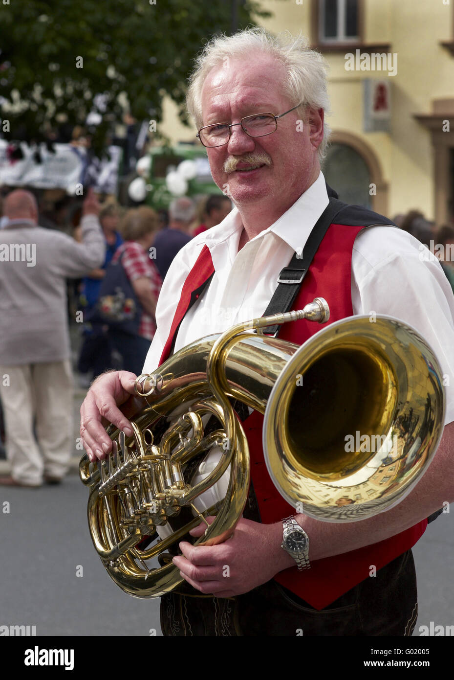 Musiker auf dem Volksfest in Hof Stockfoto