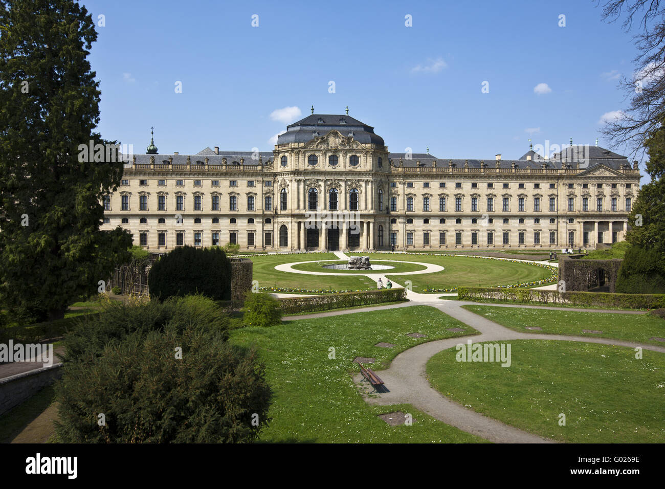 Hofgarten und barocke Schlossresidenz Würzburg Stockfoto