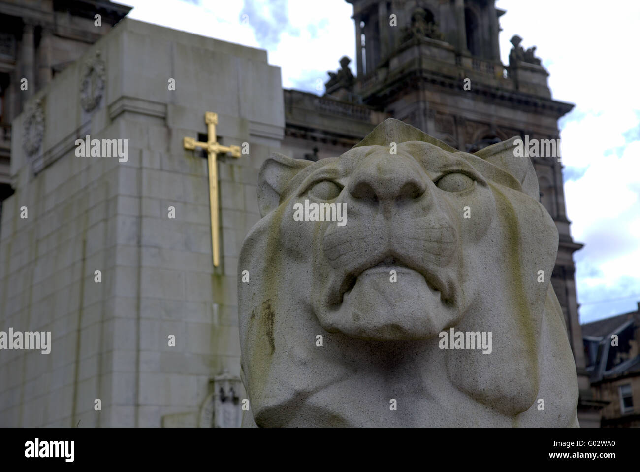 Krieg-Denkmal-Löwen in George Square Glasgow Stockfoto