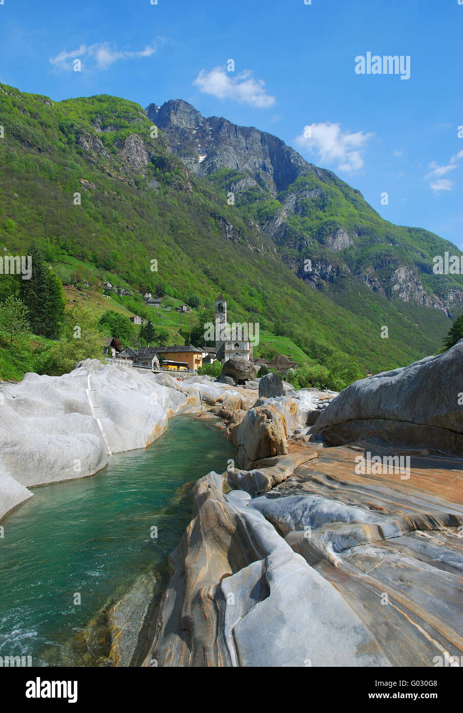 Lavertezzo im Verzasca Tal Stockfotografie Alamy