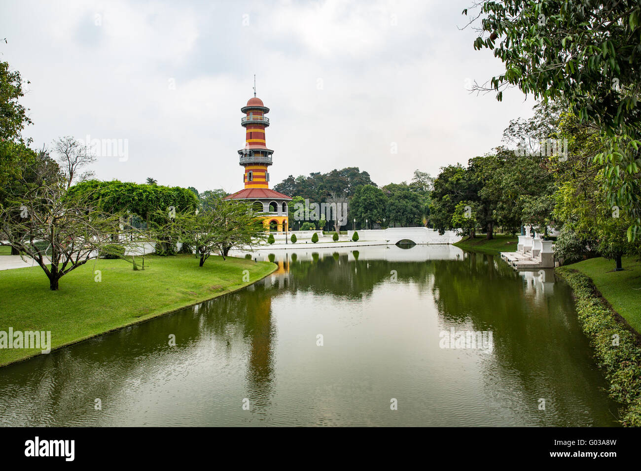 Bang Pa-in (Sommer) Schlosspark in Ayutthaya, Thailand. Stockfoto