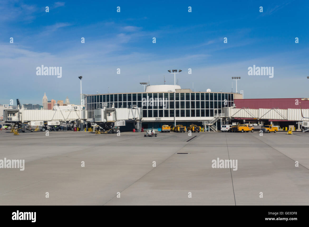 Leere Fluggastbrücken am McCarran International Airport.  Las Vegas, Nevada Stockfoto