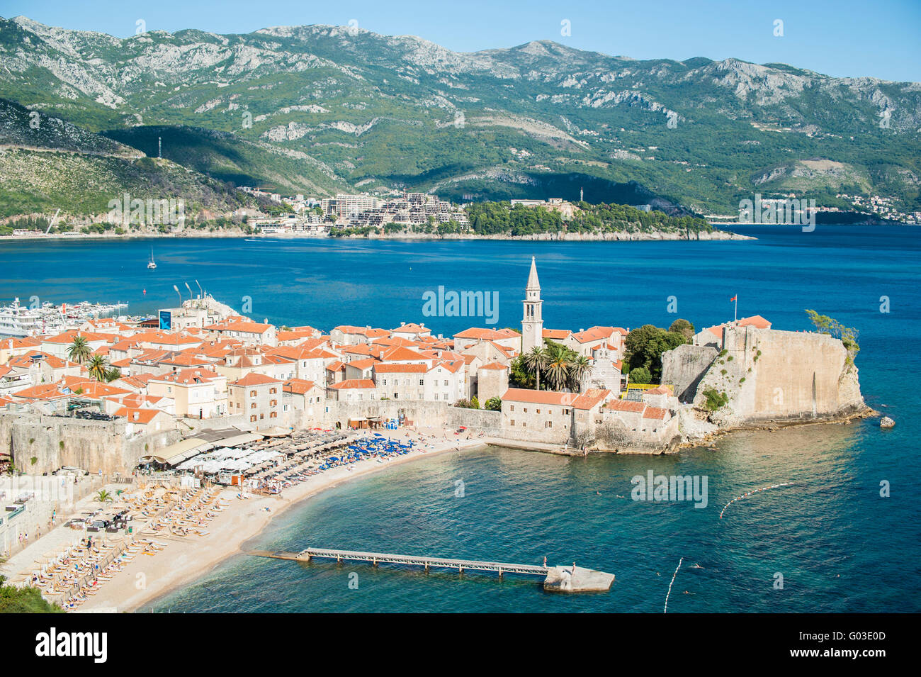 Budva - eine Küstenstadt in Montenegro an der Adria. Crna Gora. Stockfoto