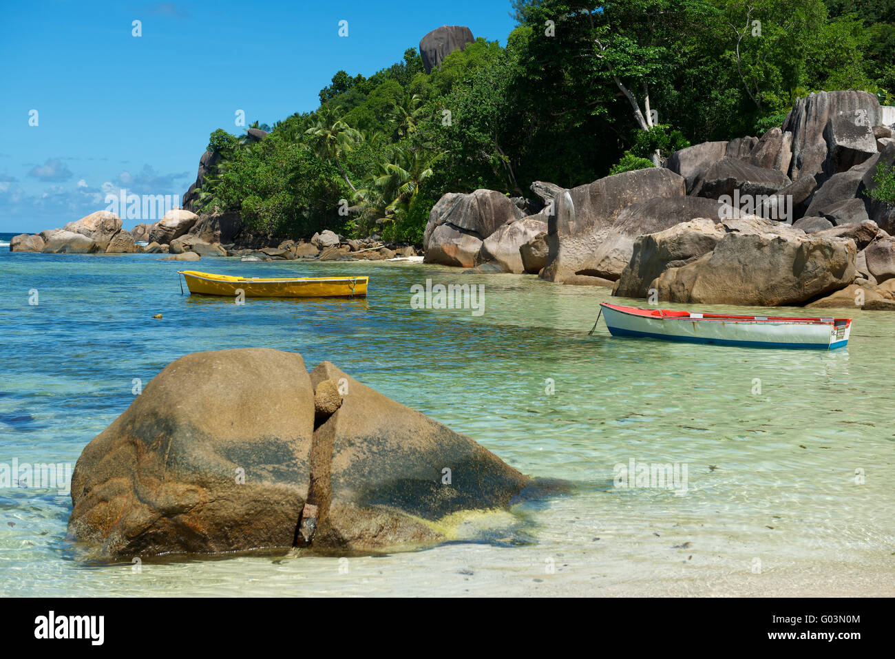 Boote auf der Insel Mahé Stockfoto