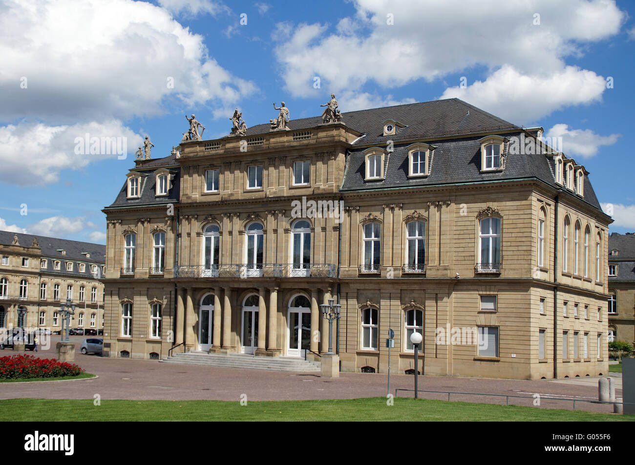 Neues Schloss Stuttgart - Seitenteil Stockfoto