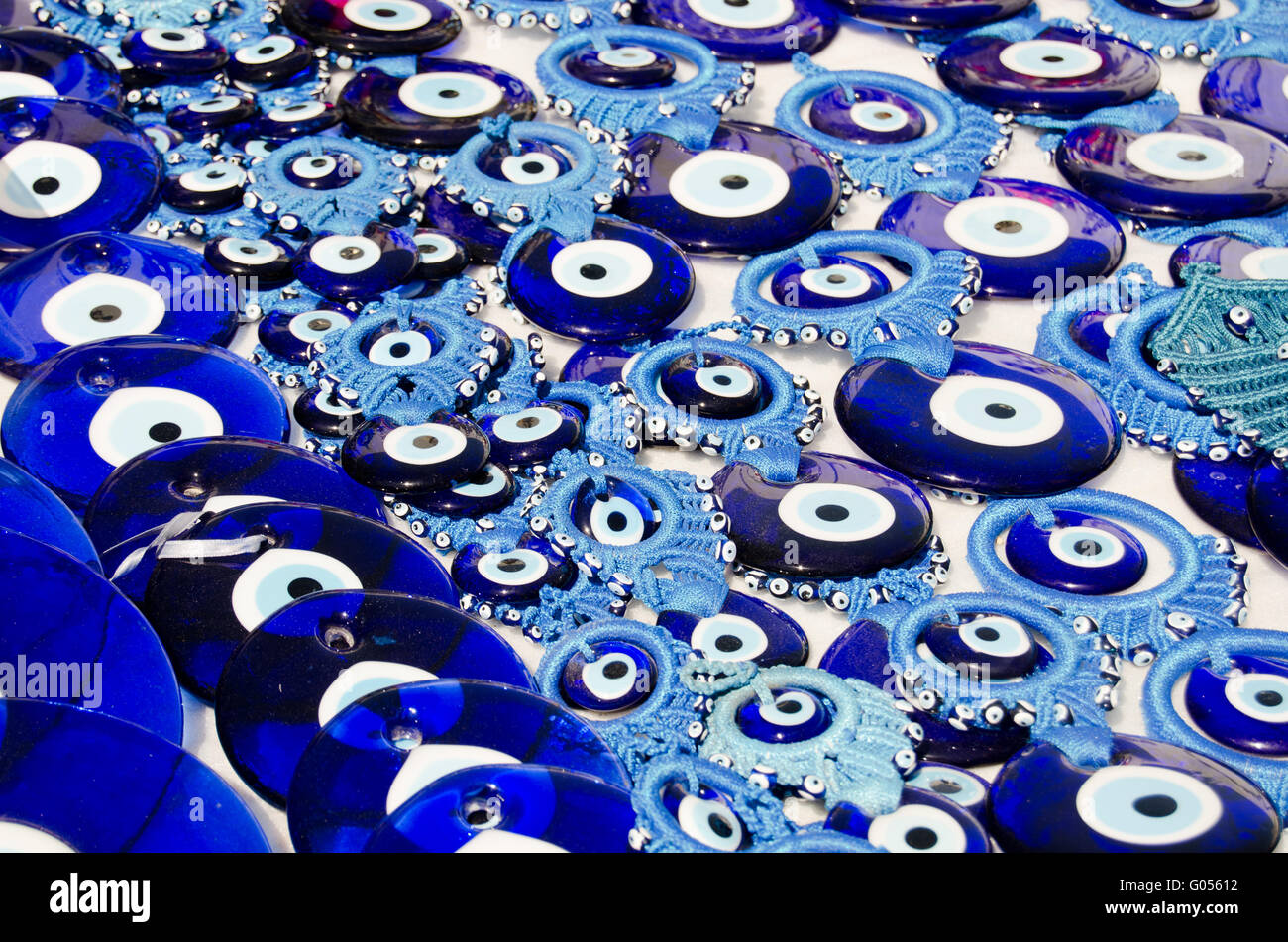Blaue böse Auge Reize zu Basar oder Markt in der Türkei verkauft Stockfoto