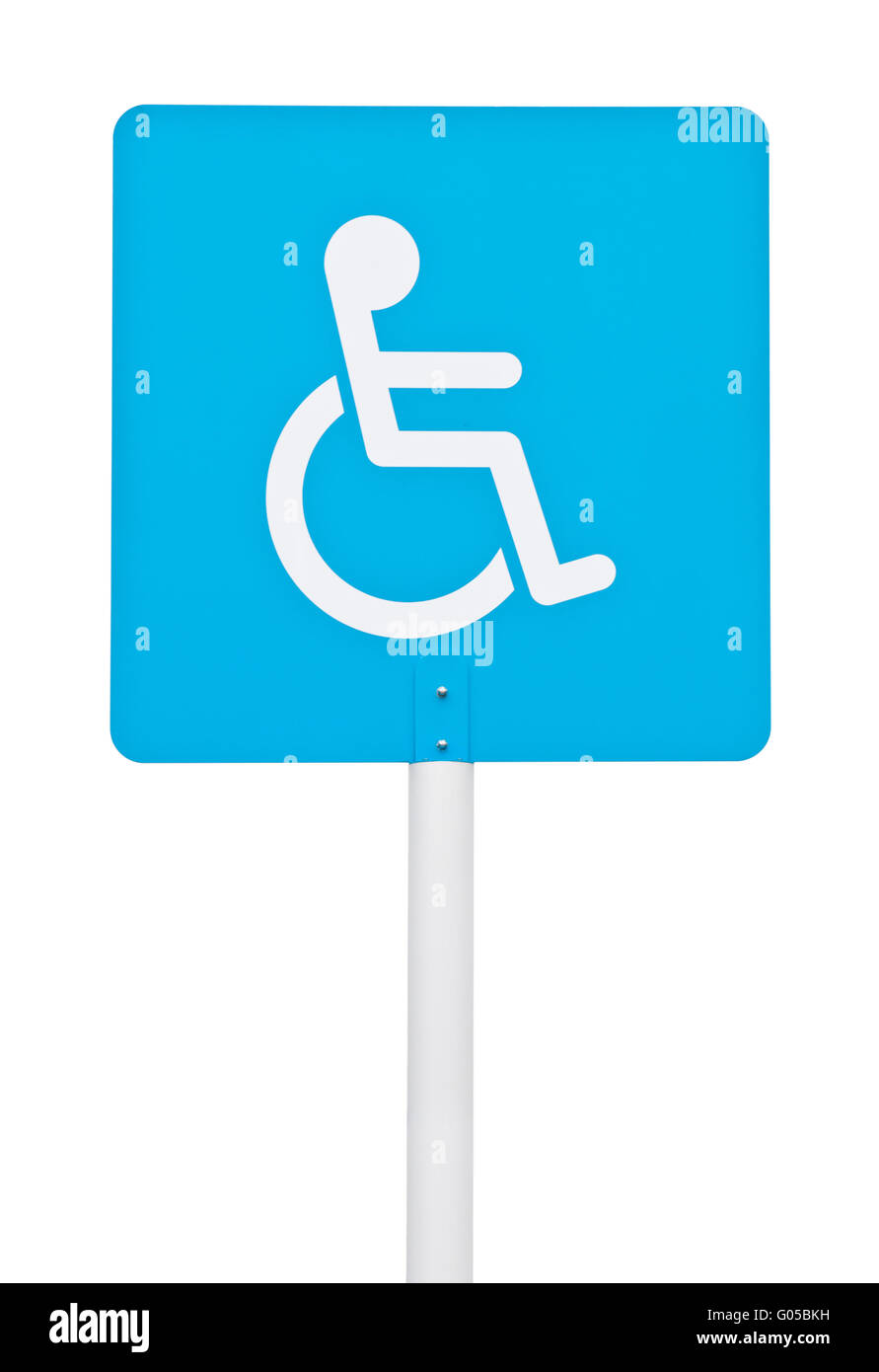 blaues Quadrat Handicap Schild mit Rollstuhl auf Post-Pol (isoliert auf weißem Hintergrund) Stockfoto