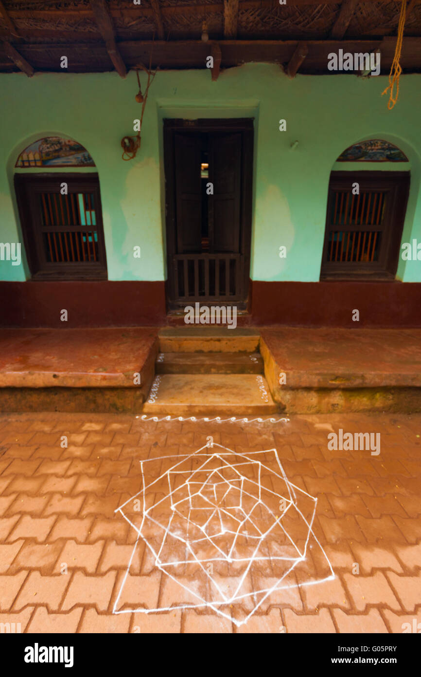 Indischen Haus Reispulver zeichnen, Kolam Boden Stockfoto