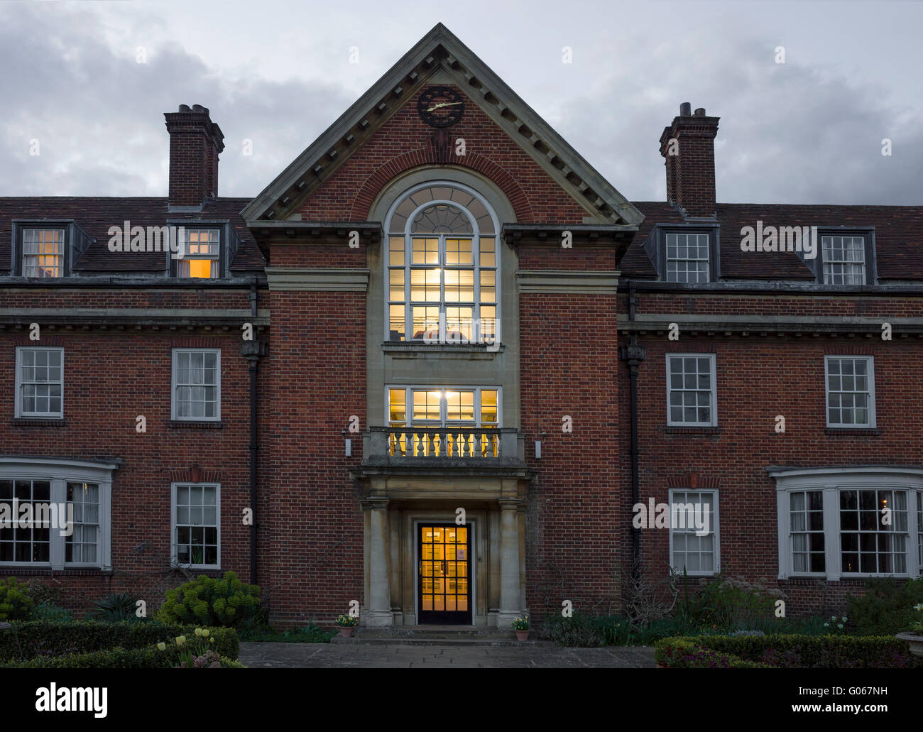 Hauptgebäude am St Hugh's College, Universität Oxford, für nur Studentinnen im Jahre 1886 gegründet. Stockfoto