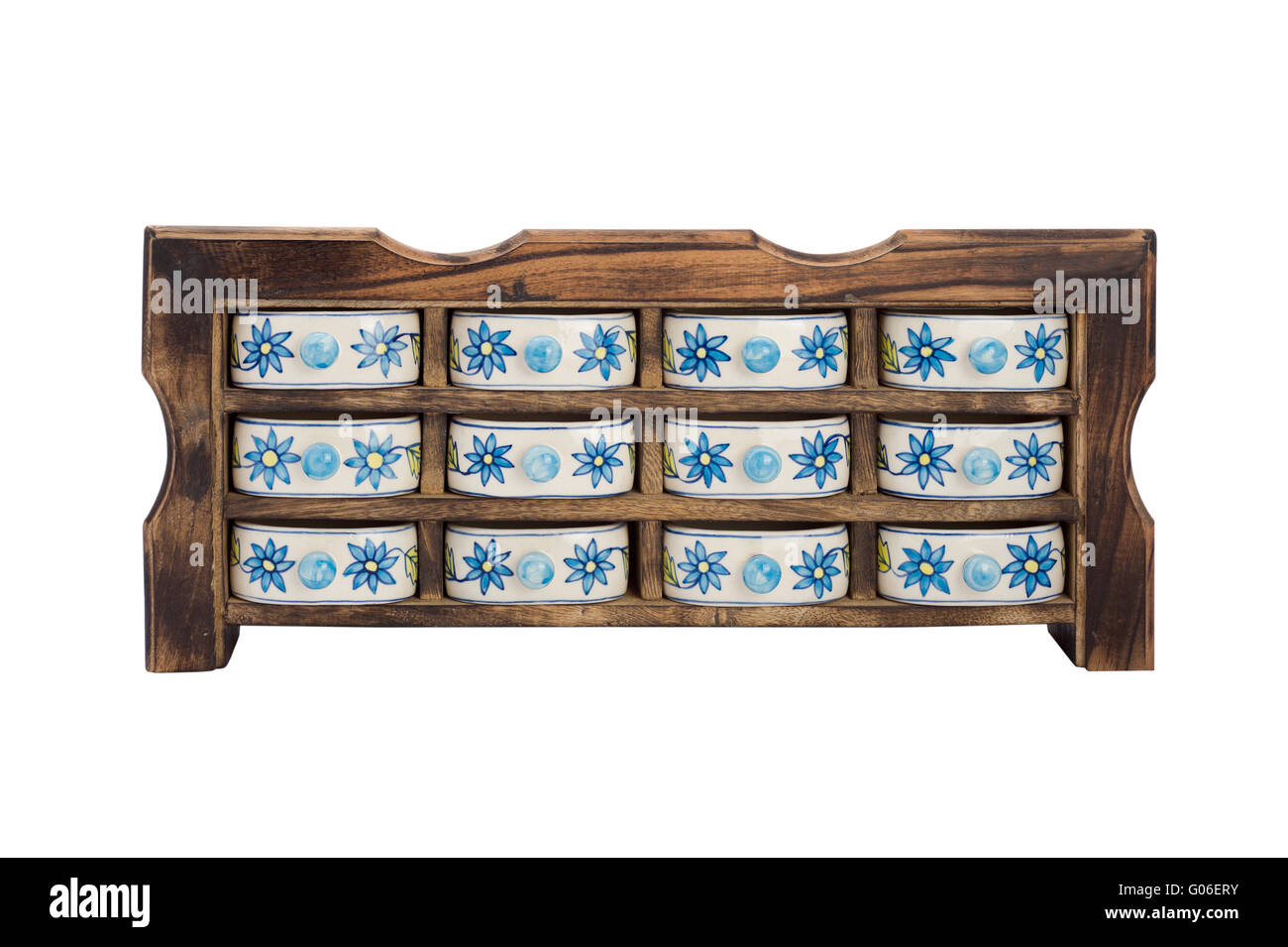 Antiken hölzernen Küchenschrank mit Porzellandosen für Gewürze. Stockfoto