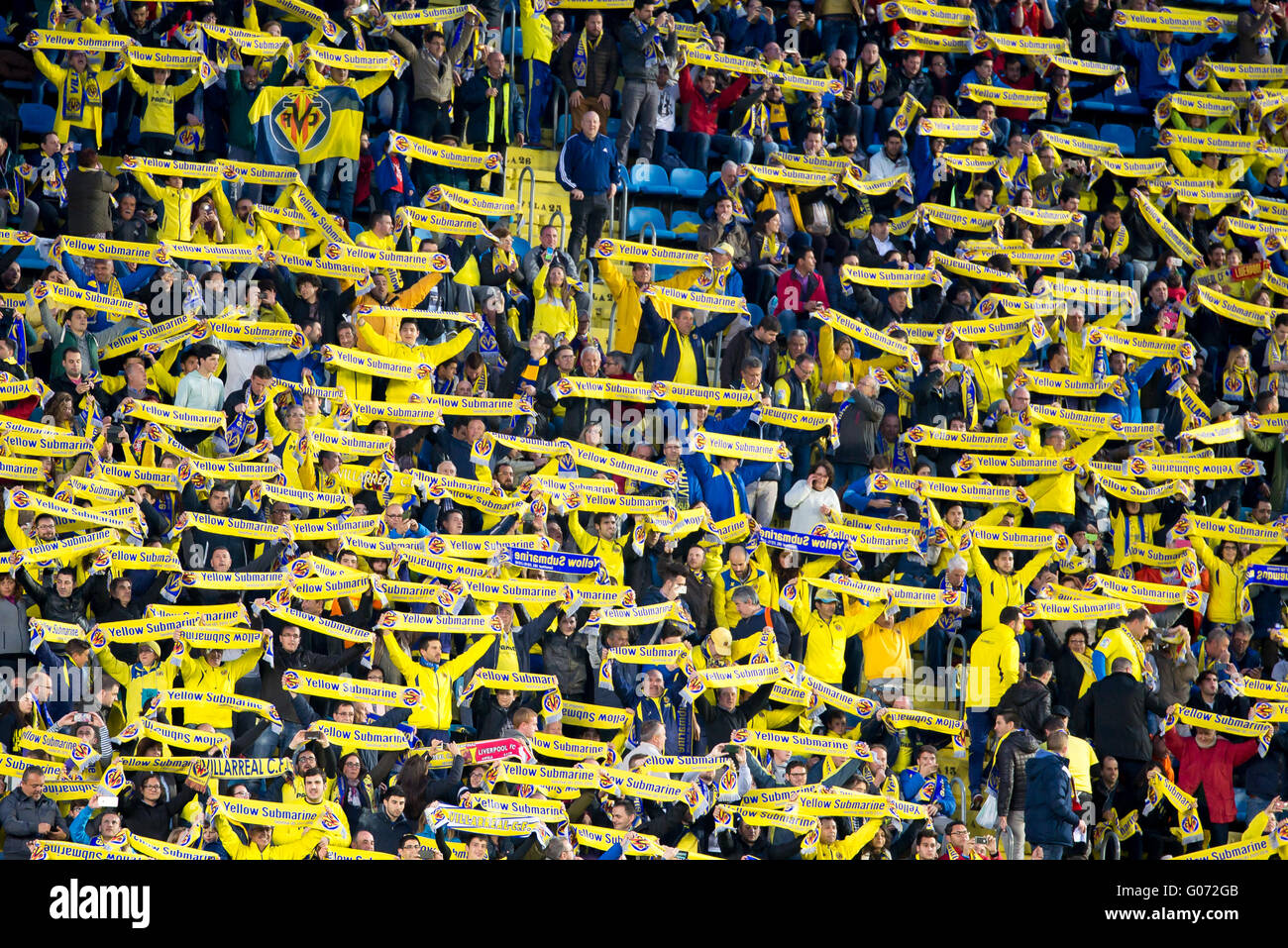 Villarreal, Spanien. 28. April 2016. Fans bei der Europa-League-Halbfinale Spiel zwischen Villarreal CF und FC Liverpool im Stadion El Madrigal am 28. April 2016 in Villarreal, Spanien. Bildnachweis: Christian Bertrand/Alamy Live-Nachrichten Stockfoto