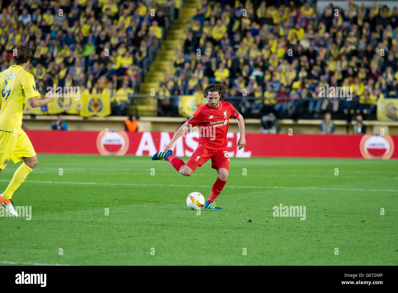 Villarreal, Spanien. 28. April 2016. Joe Allen spielt in der Champions League Halbfinale zwischen Villarreal CF und FC Liverpool im Stadion El Madrigal am 28. April 2016 in Villarreal, Spanien. Bildnachweis: Christian Bertrand/Alamy Live-Nachrichten Stockfoto