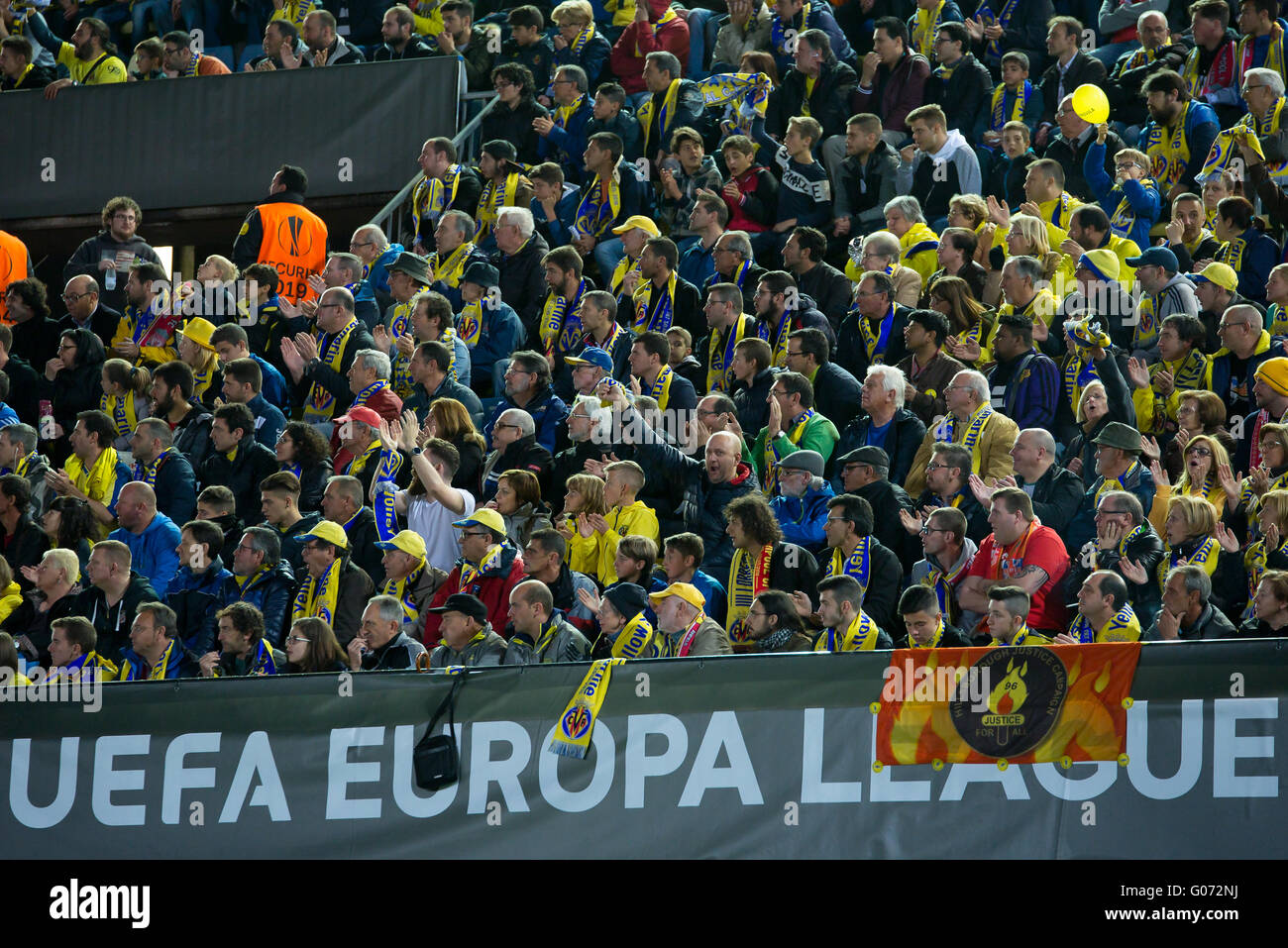 Villarreal, Spanien. 28. April 2016.  spielt in der Champions League Halbfinale zwischen Villarreal CF und FC Liverpool im Stadion El Madrigal am 28. April 2016 in Villarreal, Spanien. Bildnachweis: Christian Bertrand/Alamy Live-Nachrichten Stockfoto