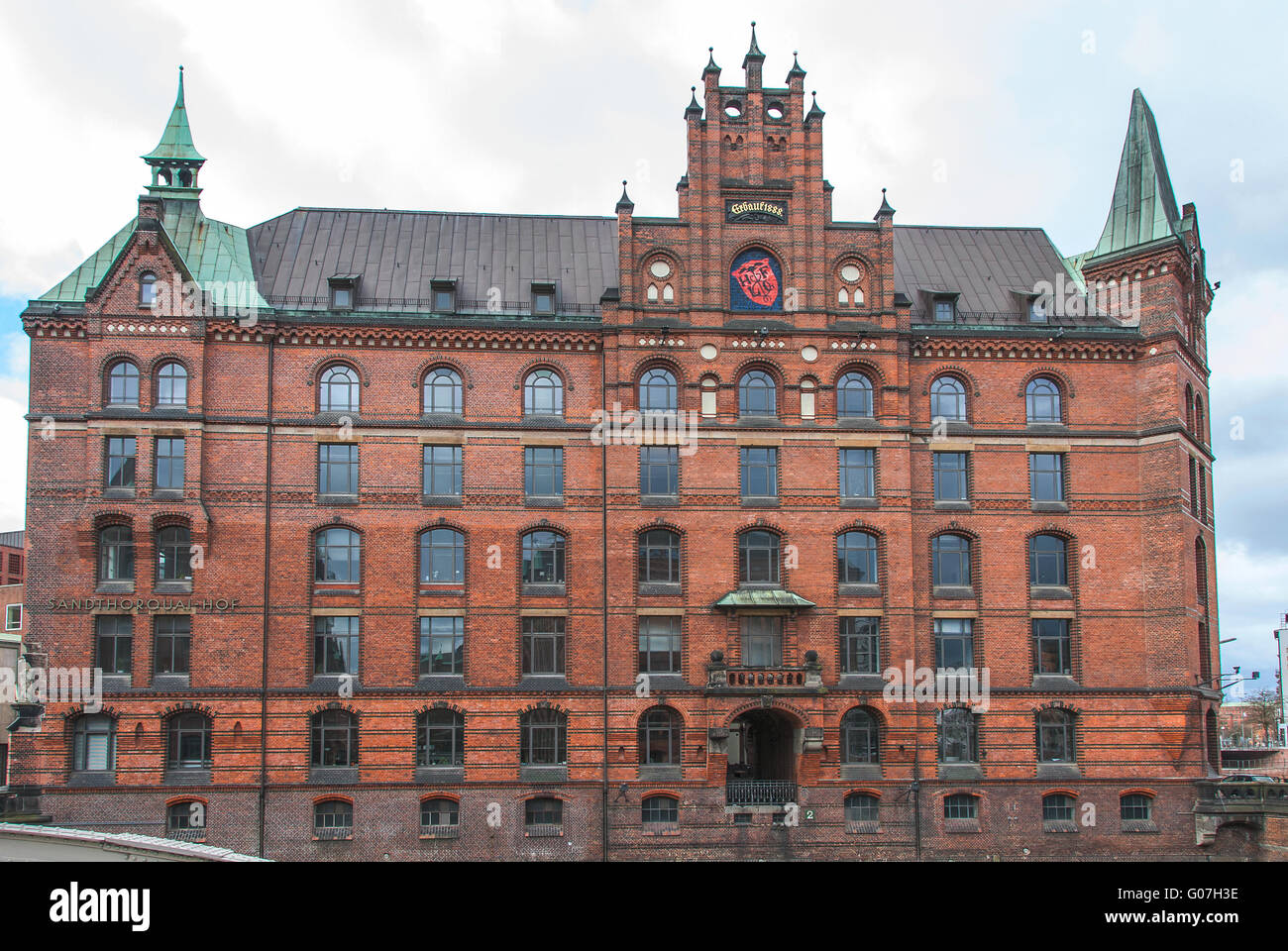 Fassade des Sandthorquaihof in Hamburg Stockfoto