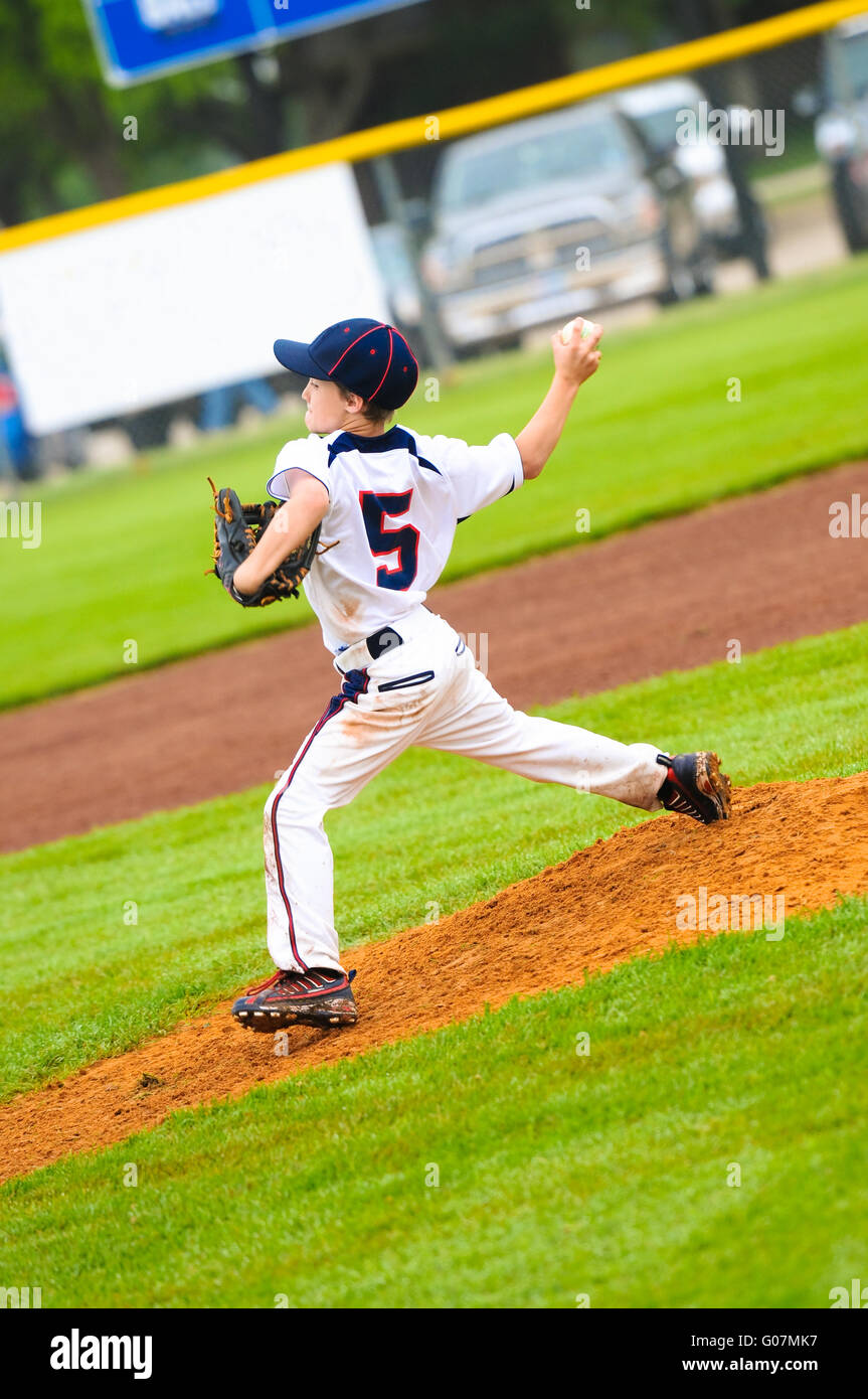 Junge Baseballspieler Stockfoto