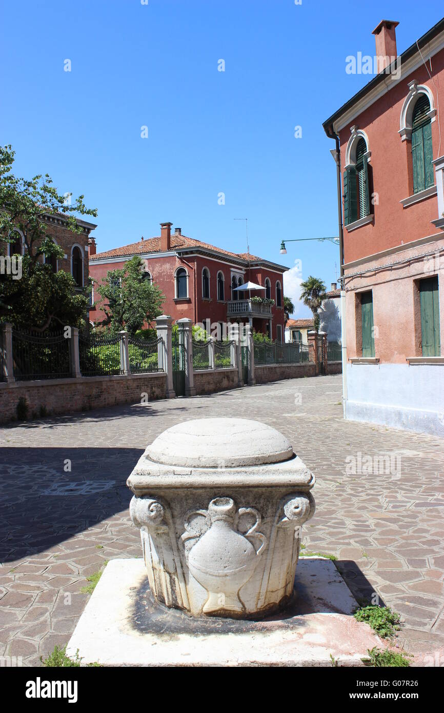 Alten Springbrunnen auf Murano Stockfoto