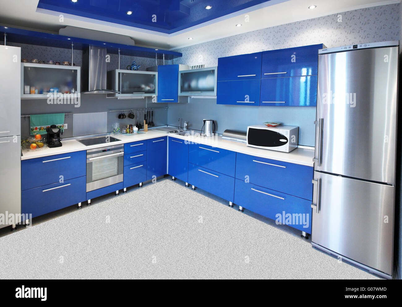 Moderne Küche Interieur in Blautönen Stockfoto