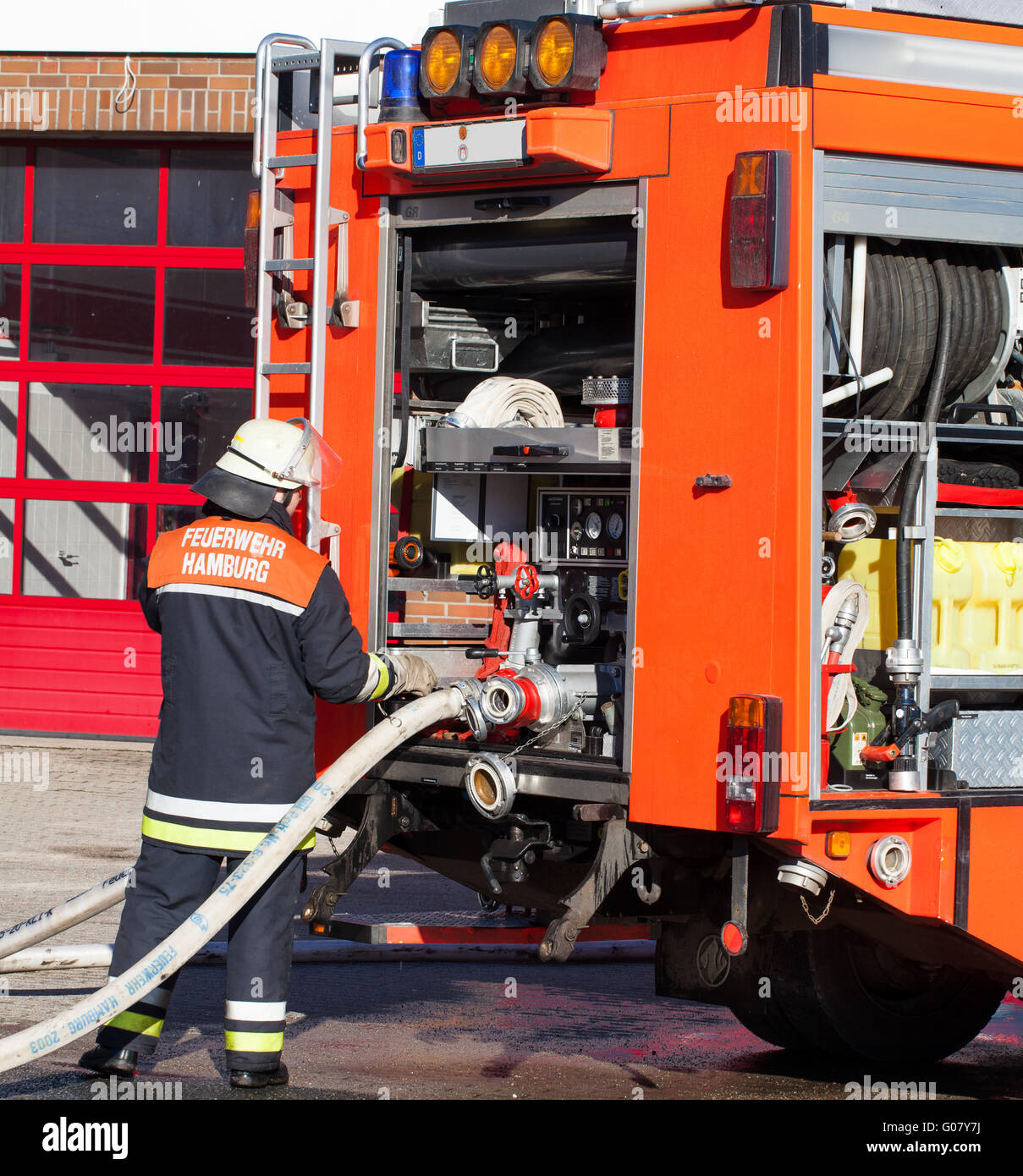 Feuerwehr Feuerwehrmann betrieben Notfall veh Stockfoto