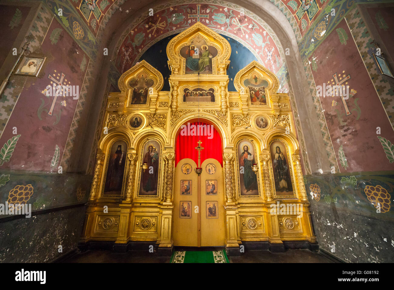 Königliche Gates in den Gängen des Tempels. Inneren Pantaleon Kathedrale des neuen Athos-Klosters, Abchasien Stockfoto