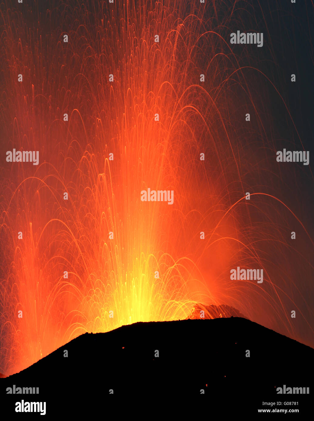 Ausbrechenden Vulkan Stromboli Stockfoto