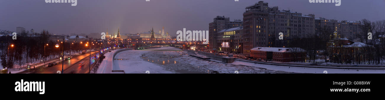 Panoramablick auf der Moskwa, große steinerne Brücke Stockfoto