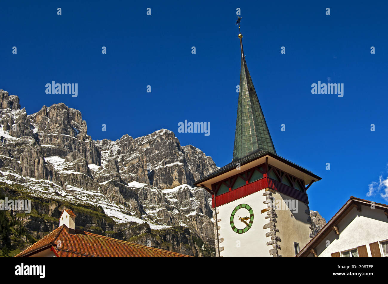 Turm der Kapelle St. Erhard, Glarner Alpen, Uri Stockfoto