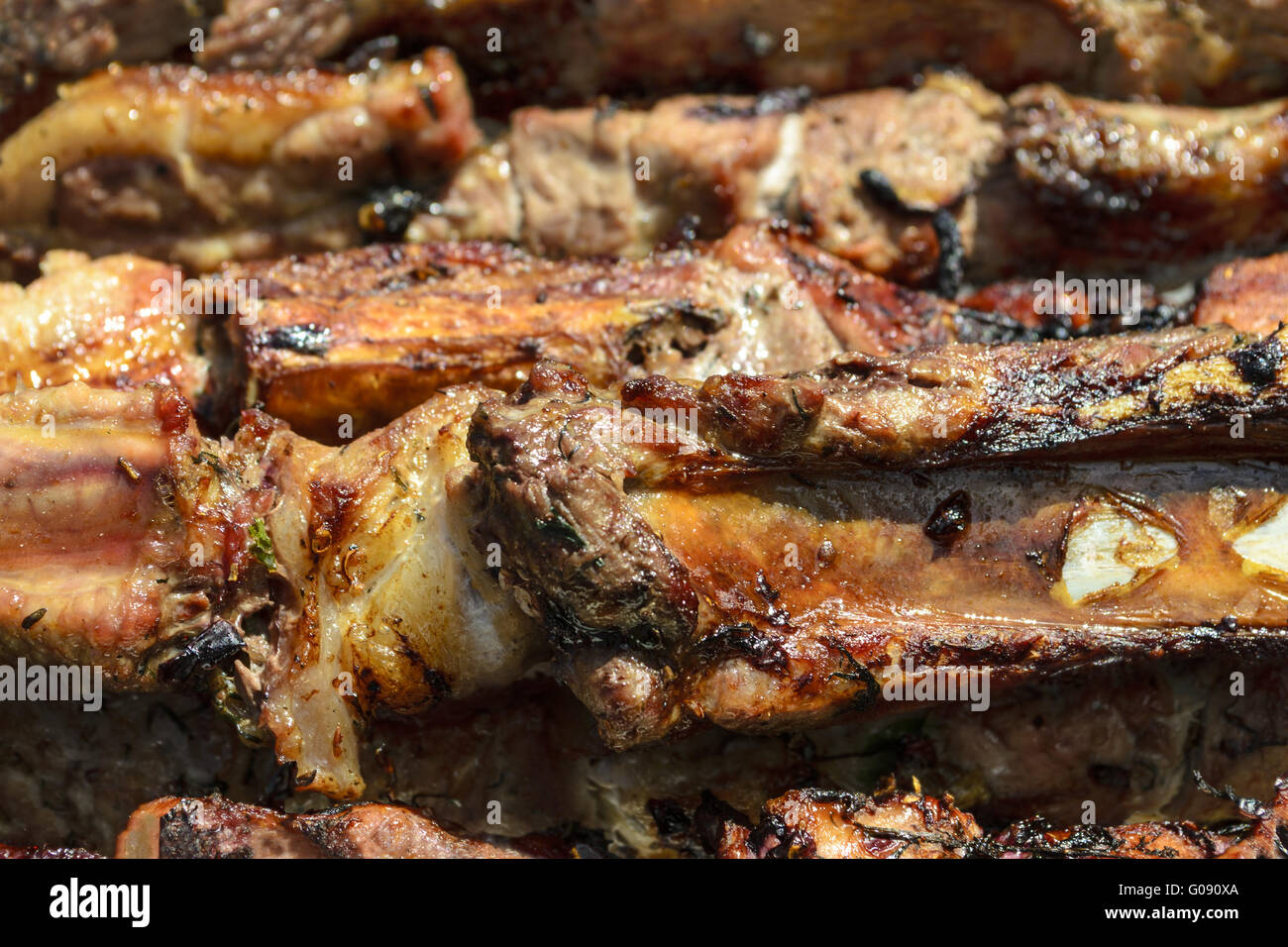 Schaschlik - traditionelle russische Grill. Kebab Schweinerippchen. Stockfoto