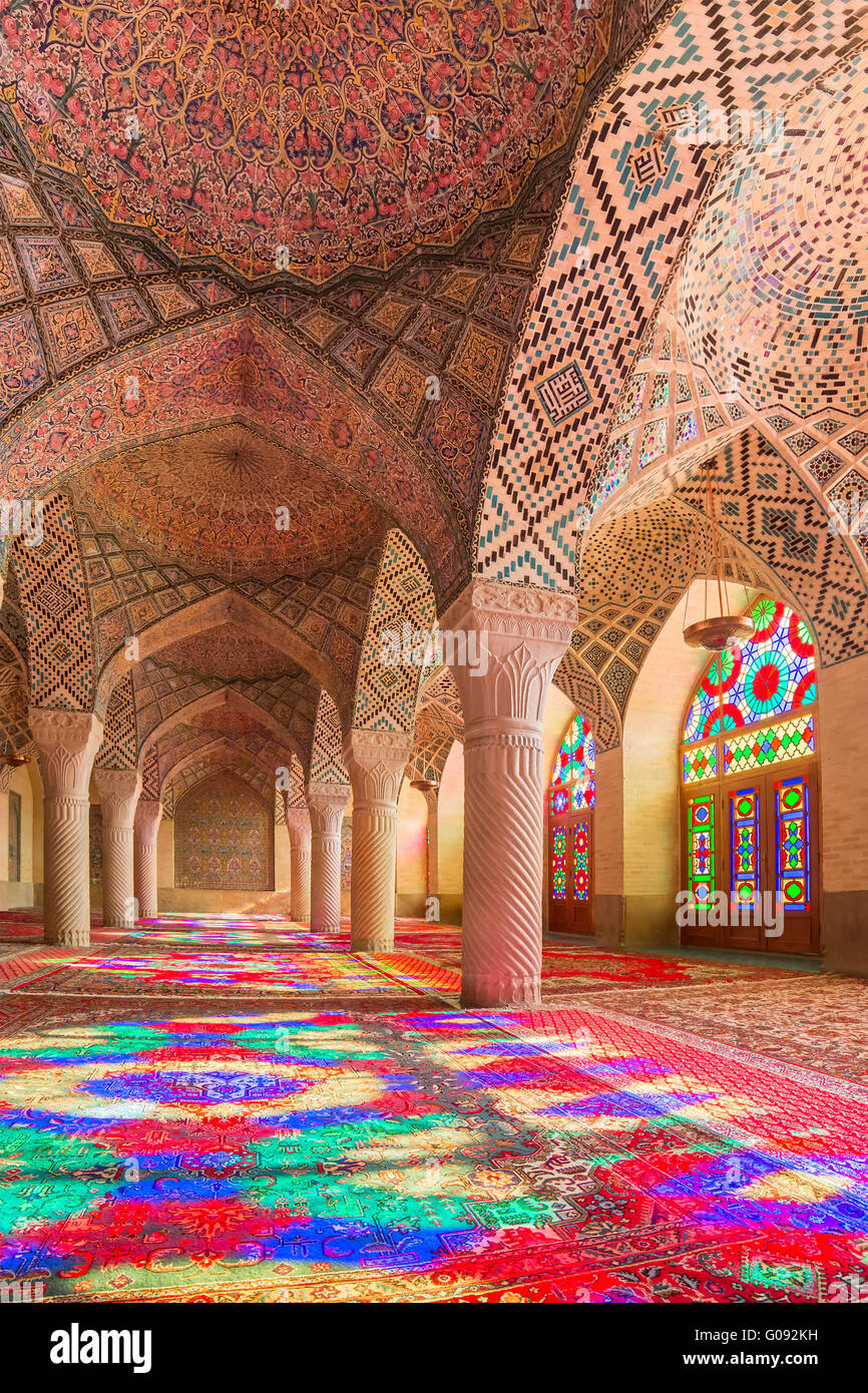 Nasir Al-Mulk Moschee in Schiraz, Iran, auch bekannt als Pink Moschee Stockfoto