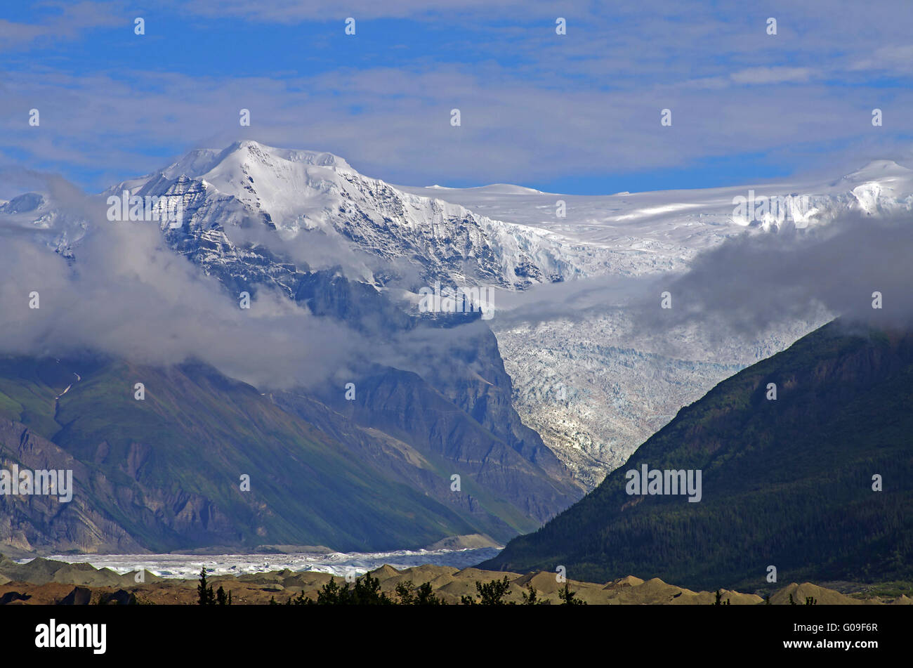 Wild Country - Berge und Gletscher in Wrangell Stockfoto