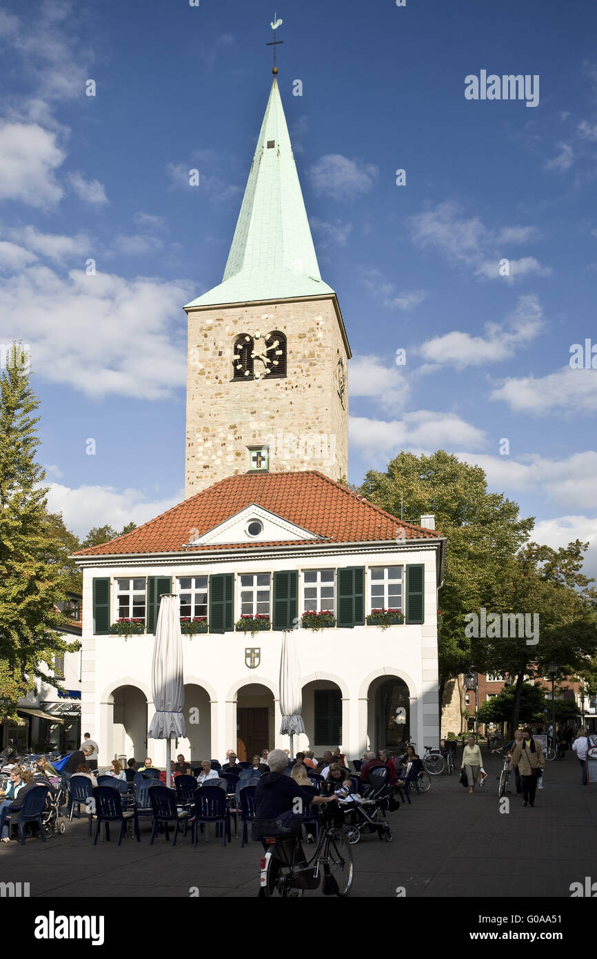 Altes Rathaus mit Kirche St. Agatha, Dorsten Stockfoto