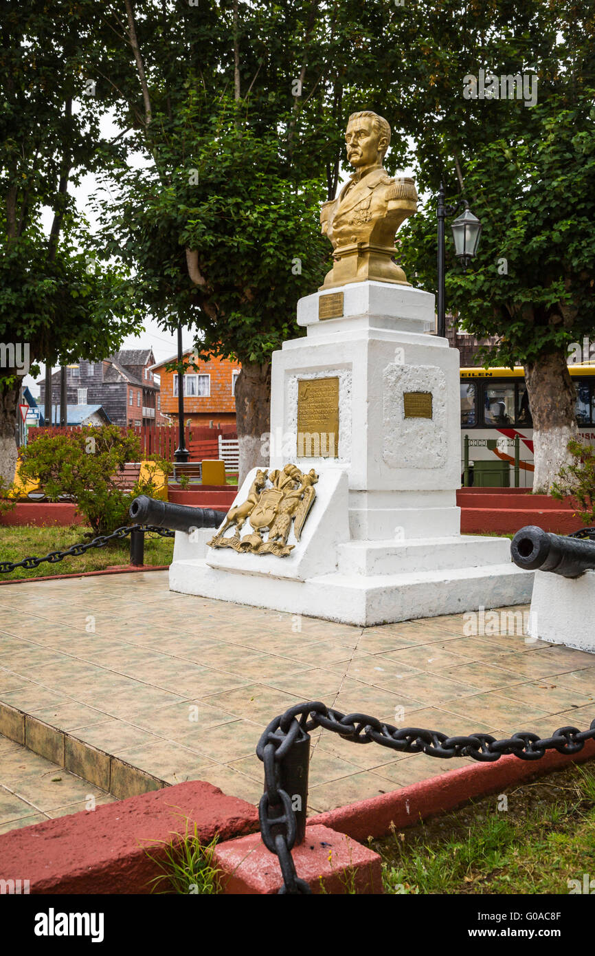 Ein Denkmal für José Galvarino Riveros in der Stadt Plaza Curco de Valez, Chile, Südamerika. Stockfoto