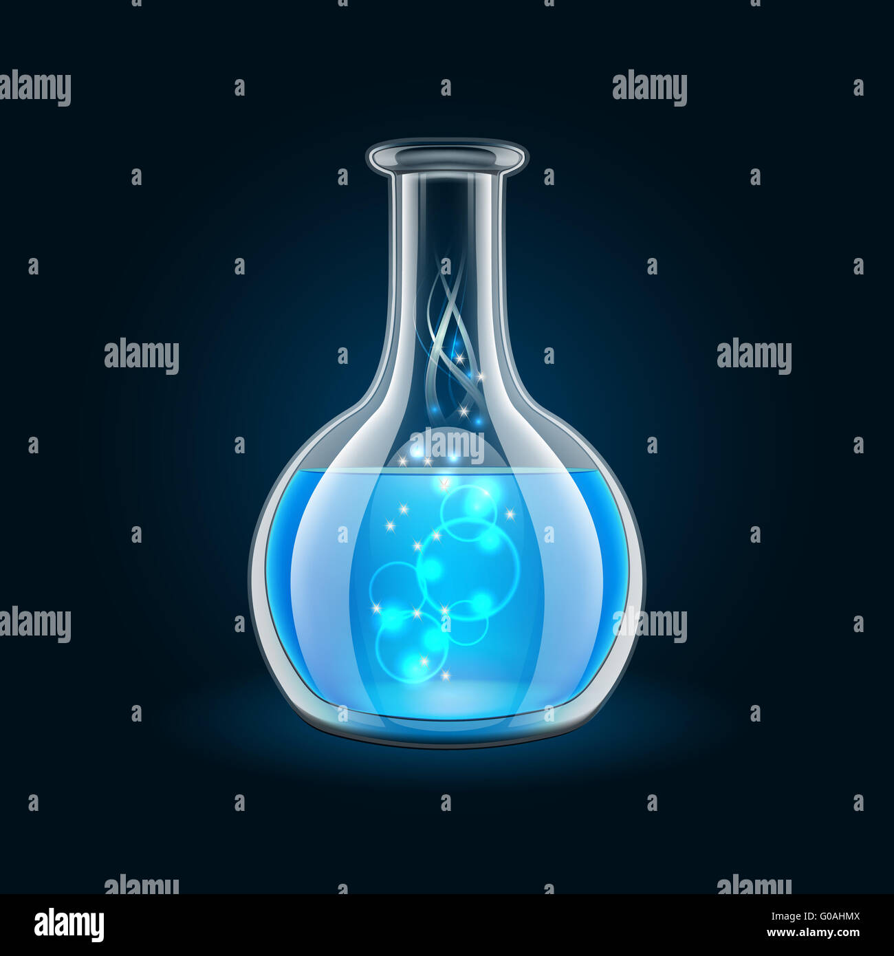 Transparente Flasche mit magische blaue Flüssigkeit auf schwarzem Hintergrund. Stockfoto