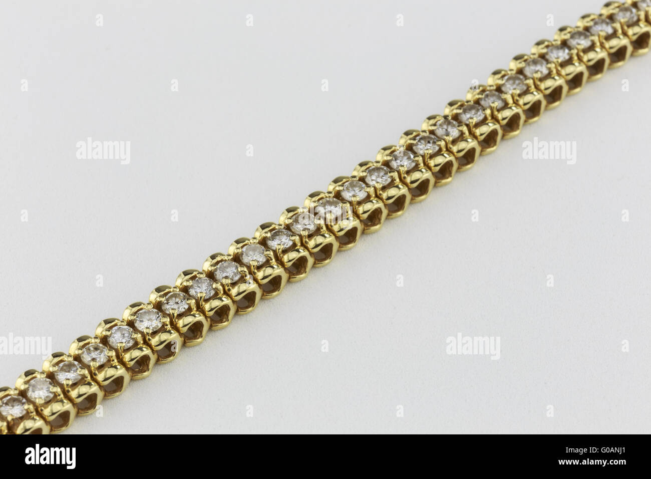 Gold-Diamant-Armband Stockfoto