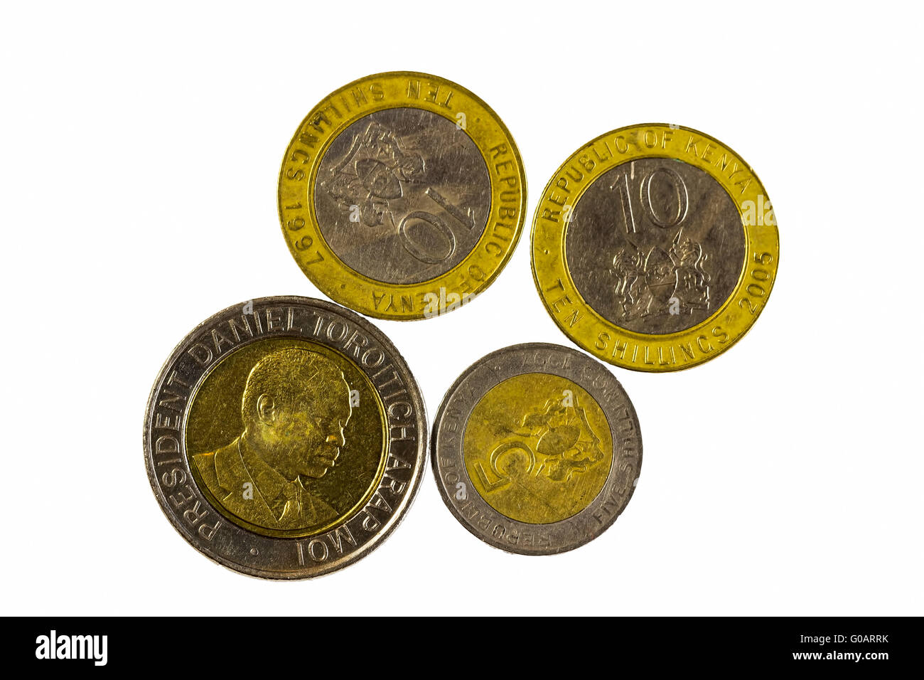 Vier Metall-Schilling-Münzen aus der Republik Kenia Stockfoto