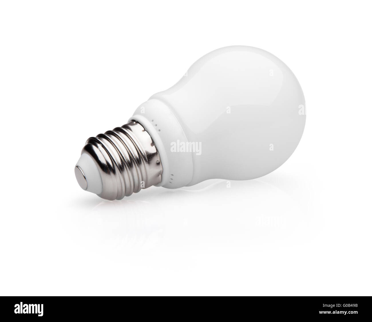Energiesparende Glühbirne isoliert auf weißem Hintergrund mit Beschneidungspfad Stockfoto