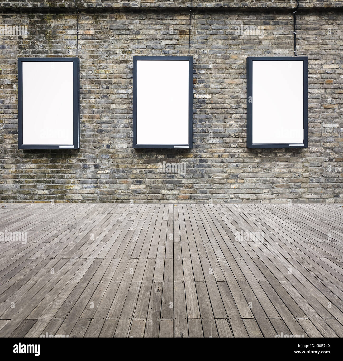 drei leere Werbung Lichtkasten an der Wand Stockfoto