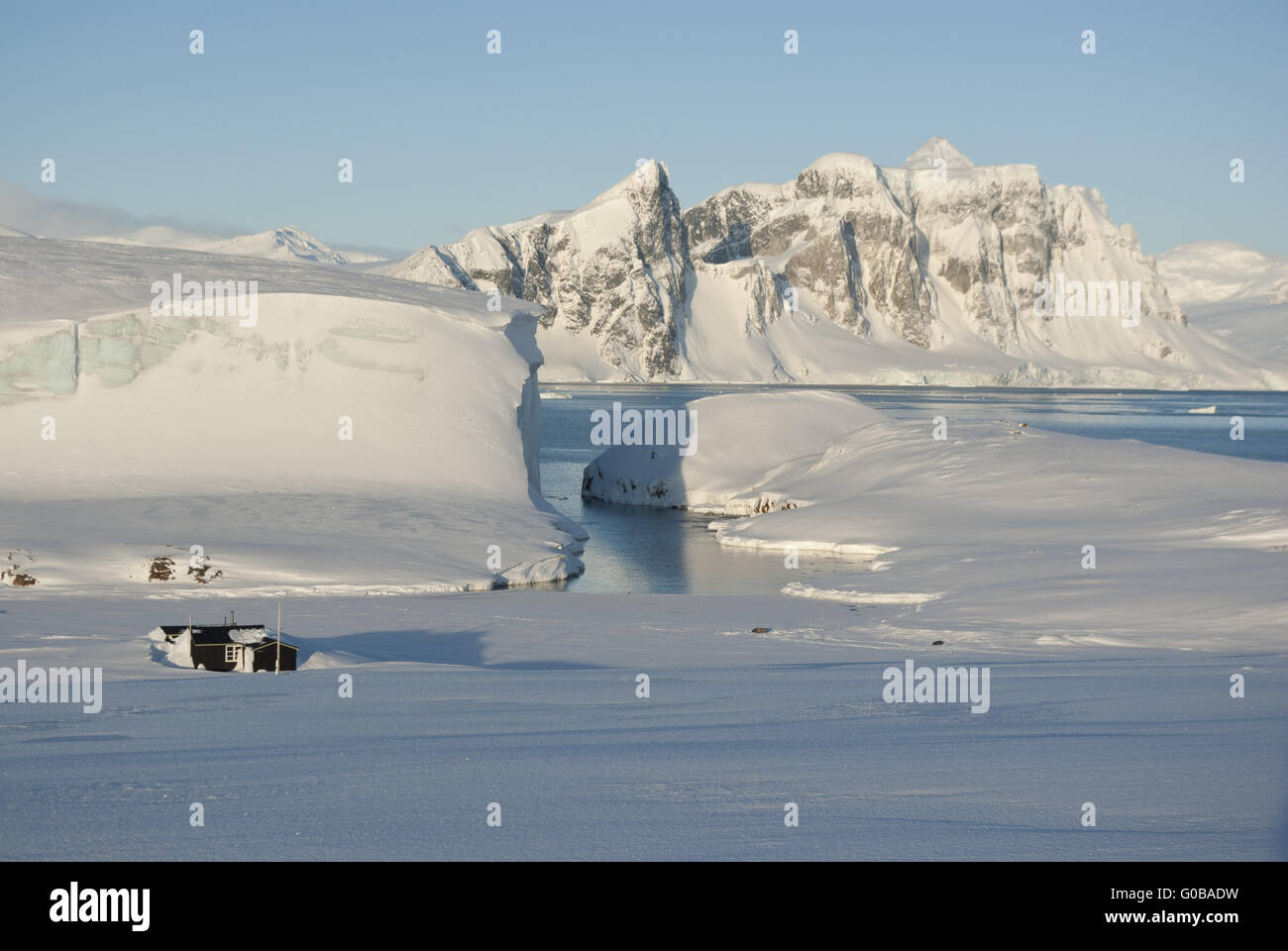 Winterliche Landschaft der Antarktis. Stockfoto