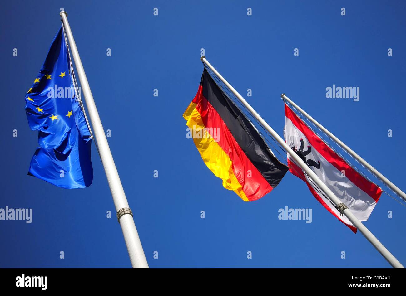 Flaggen der EU Deutschland und Berlin Stockfoto